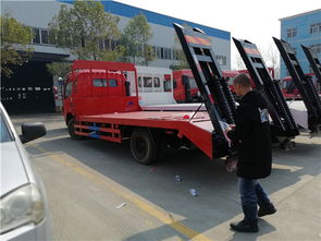 東風(fēng)多利卡150馬力挖機(jī)平板拖車(chē) 廠(chǎng)家直銷(xiāo)，實(shí)力價(jià)格解析